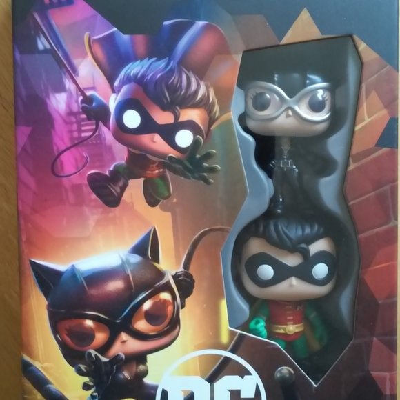 FUNCO Verse Strategy Table Game DC Catwoman & Robin - Picture 1 of 4